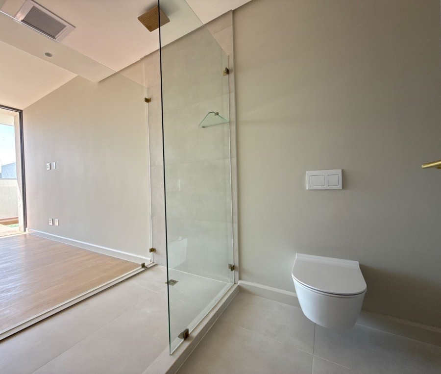 3 Bedroom Property for Sale in Fresnaye Western Cape